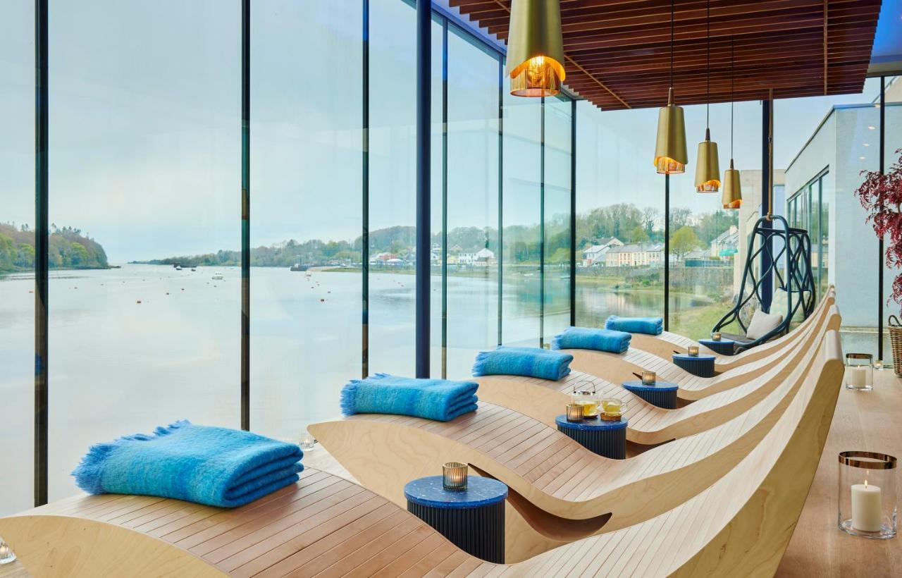 ไอซ์ เฮาส์ โฮเต็ล Hotel บัลลินา ภายนอก รูปภาพ
